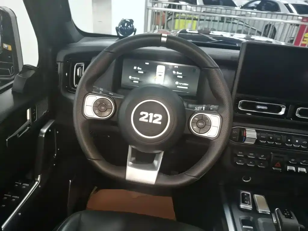 212 T01 2025 2025 2.0T Changfeng