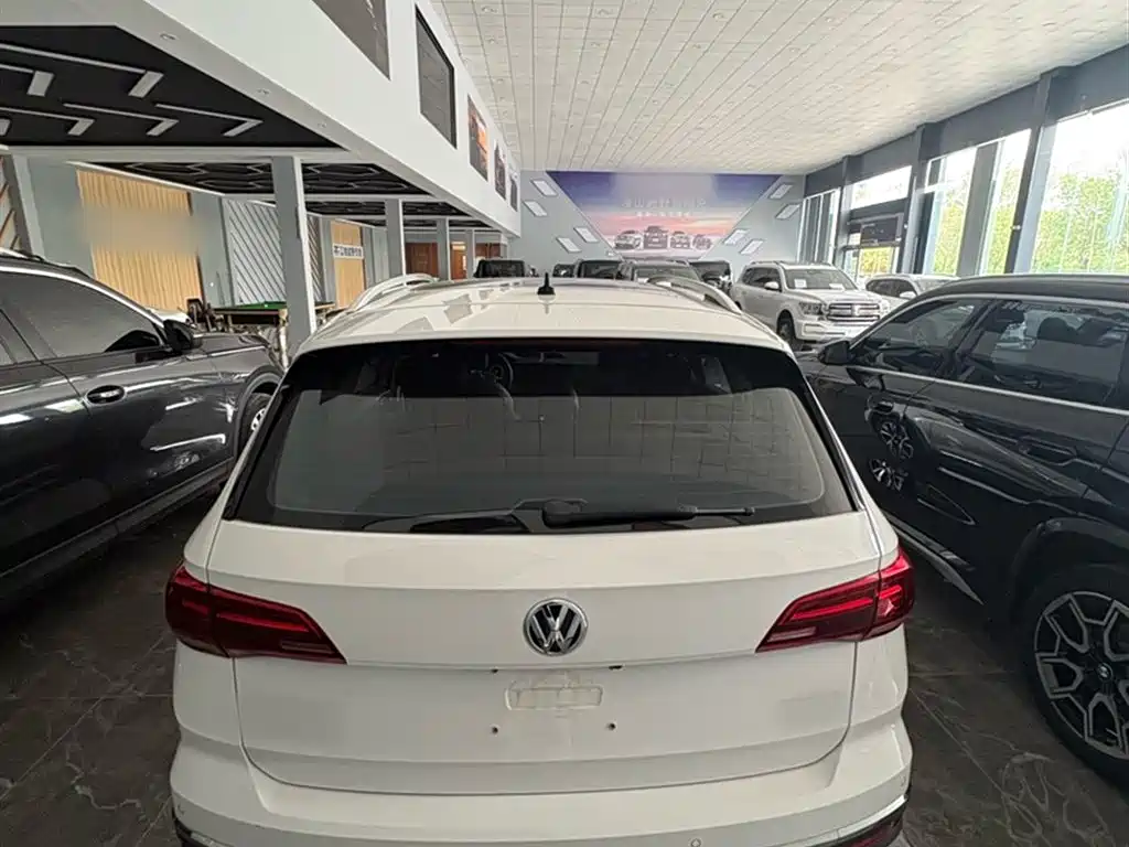 Volkswagen Tharu 2020 280TSI 2WD Flagship Edition China VI фото 5