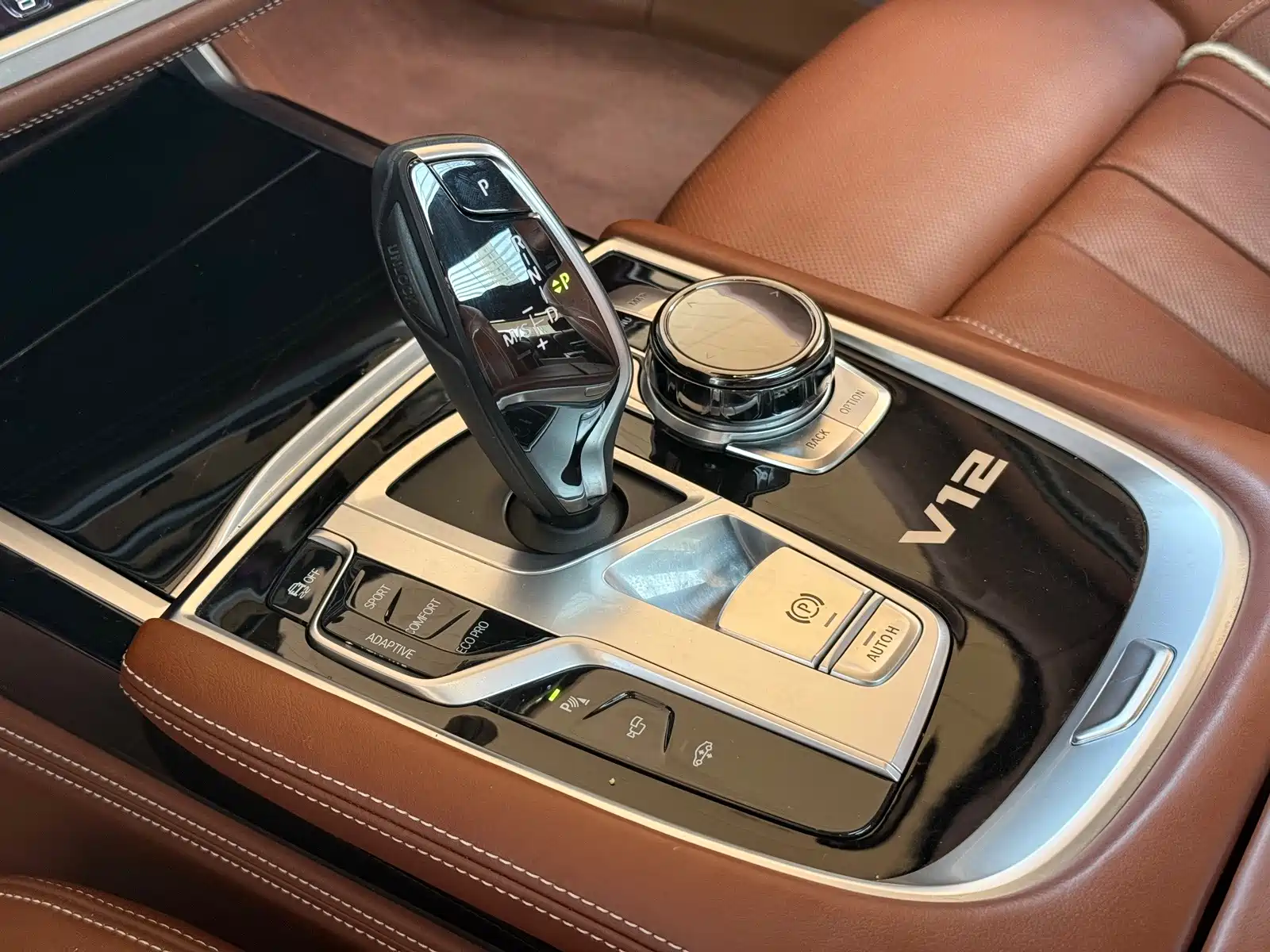 Photo 8 - BMW 7 Series