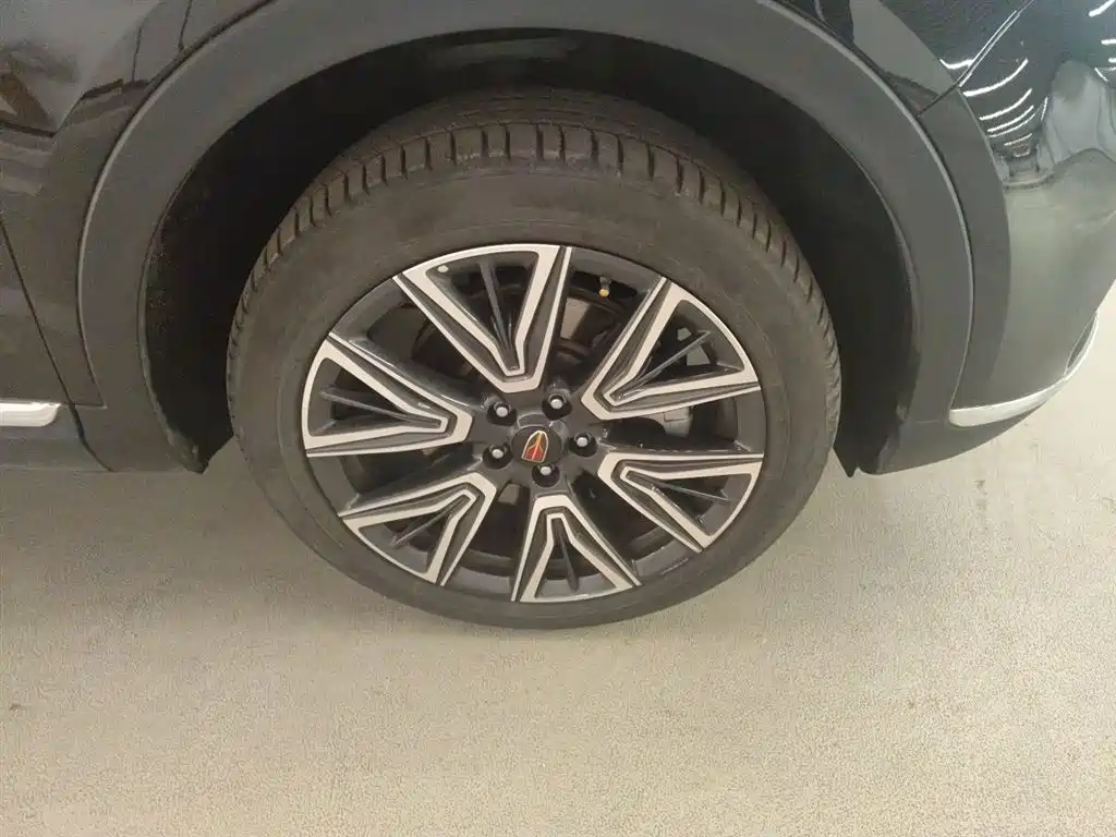 Hongqi HS5 2022 2.0T Smart Connect Flagship AWD Edition фото 8