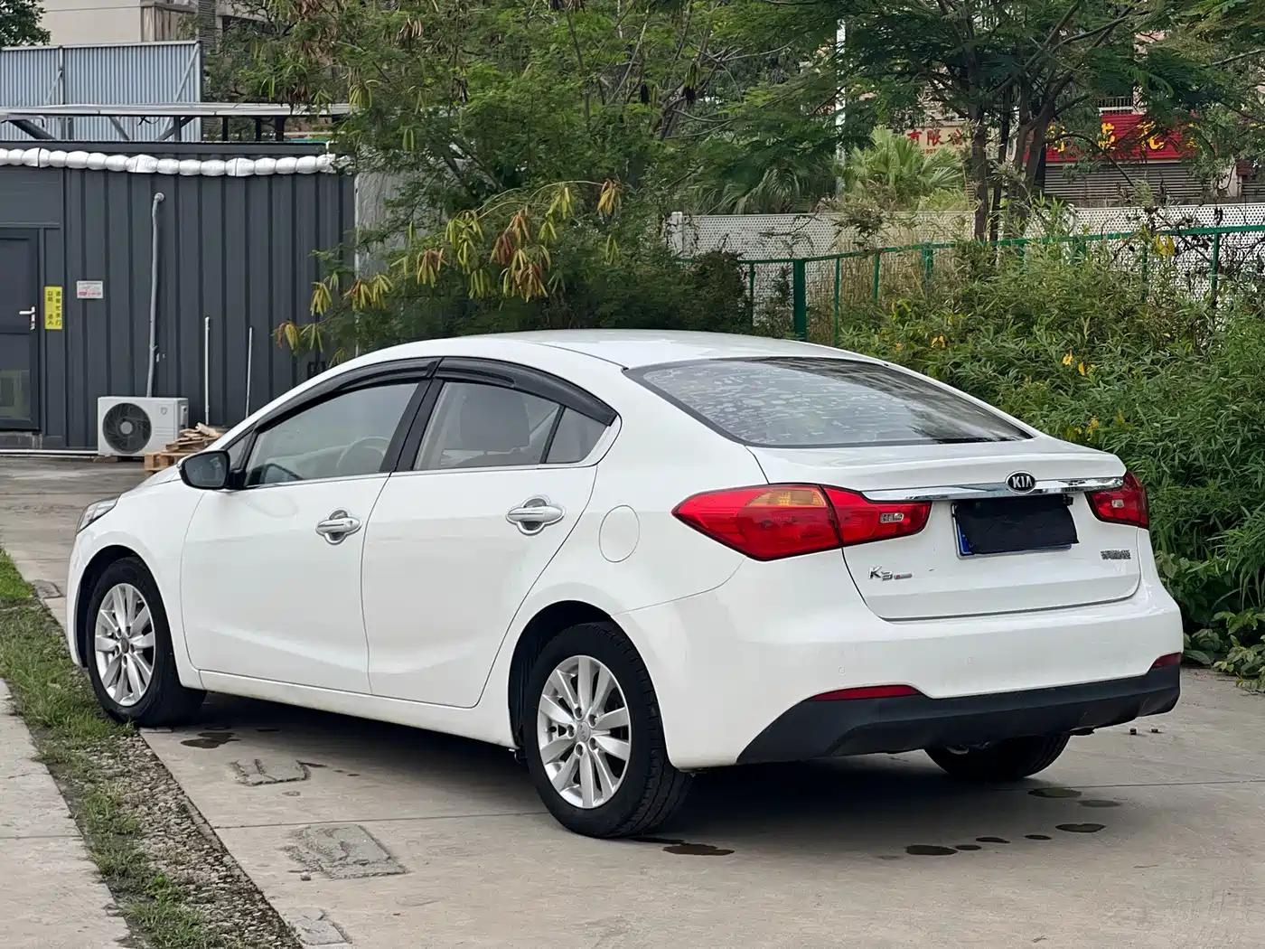 Kia K3 2015 1.6L Automatic GLS фото 8