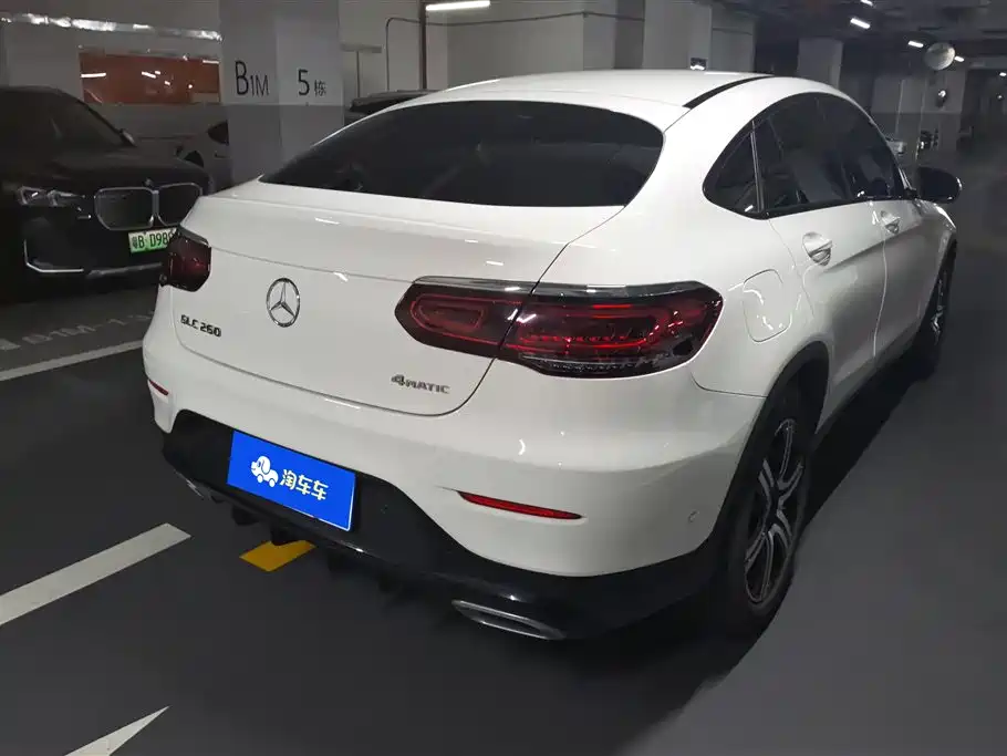 Mercedes-Benz GLC Coupe 2022 Facelift GLC 260 4MATIC Coupe SUV фото 3