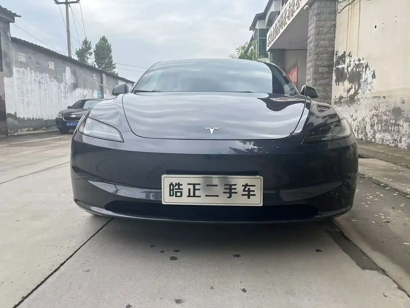 Фото 2 - Tesla Model 3