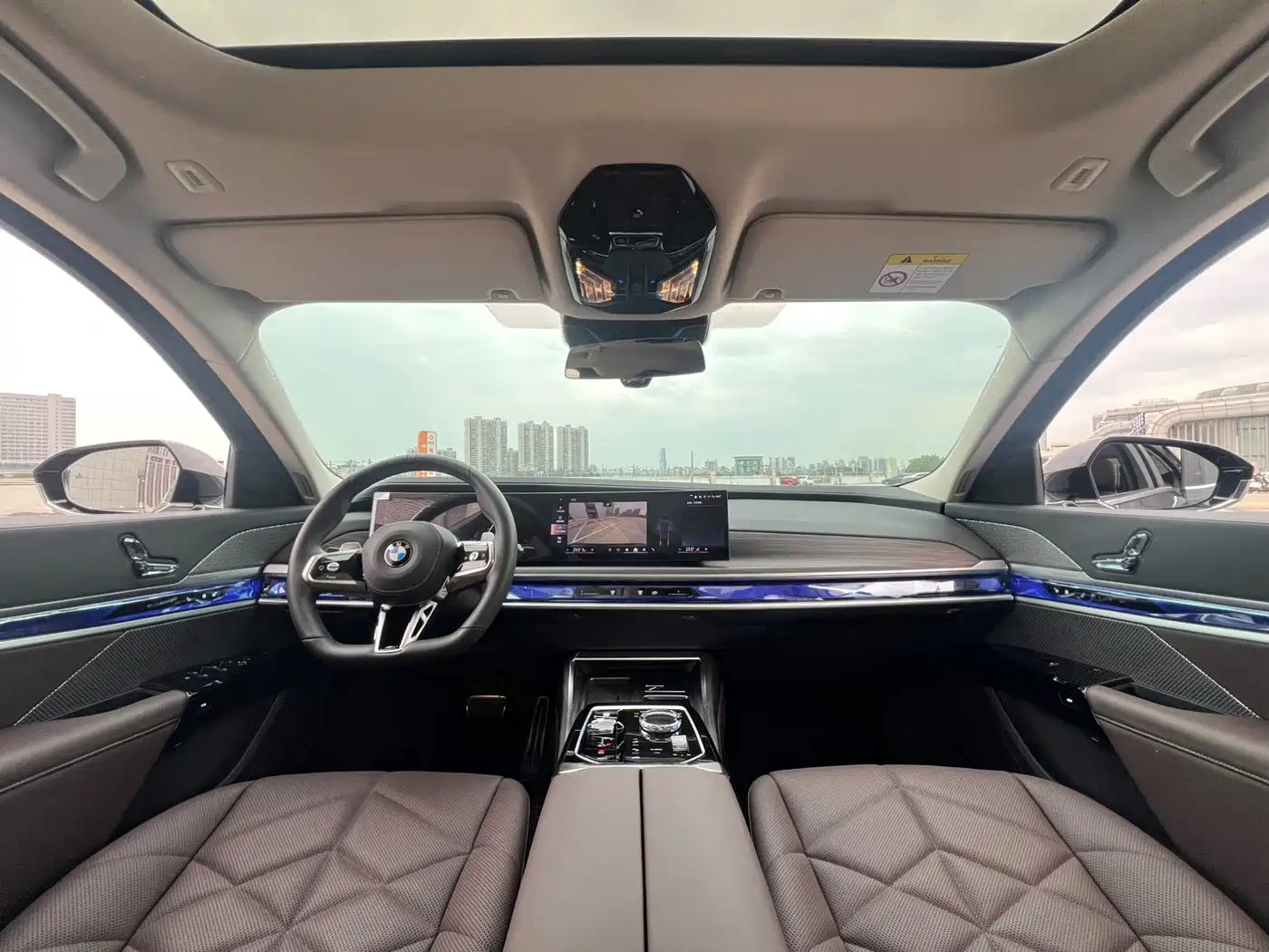BMW 7 Series 2023 Model 735Li M Sport Package фото 8