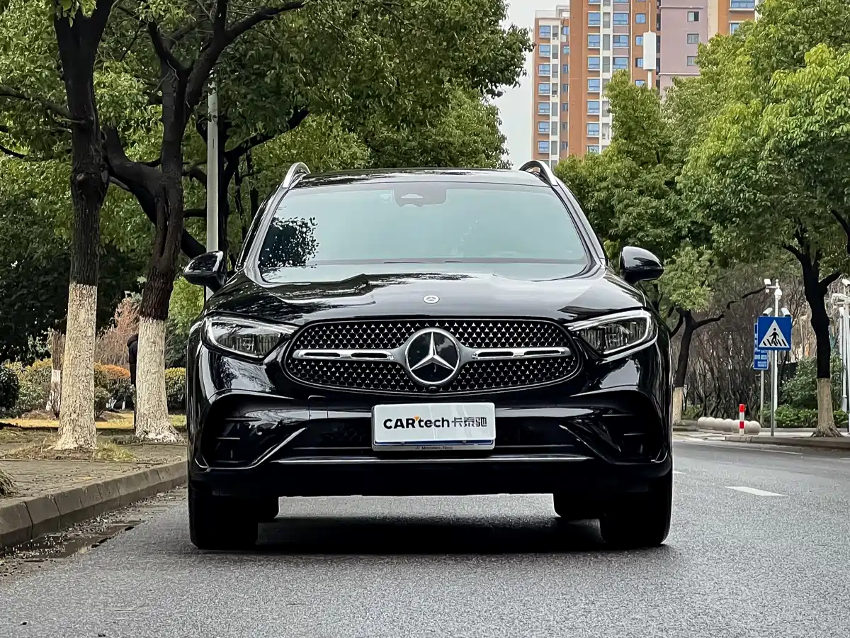 Mercedes-Benz GLC 2023 GLC 260 L 4MATIC Sport 5-seater фото 3