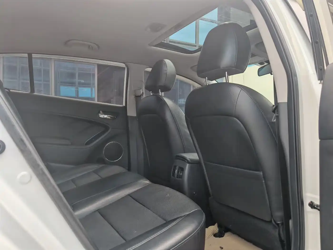 Kia K3S 2014 2014 1.6L Automatic DLX