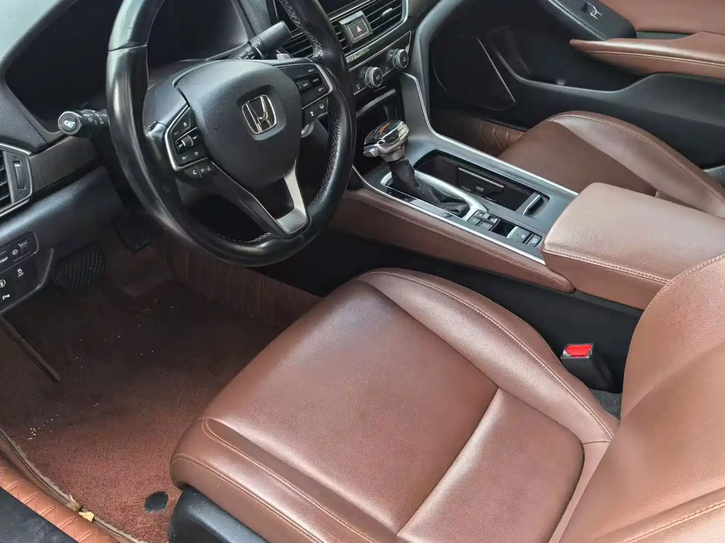 Фото 9 - Honda Inspire