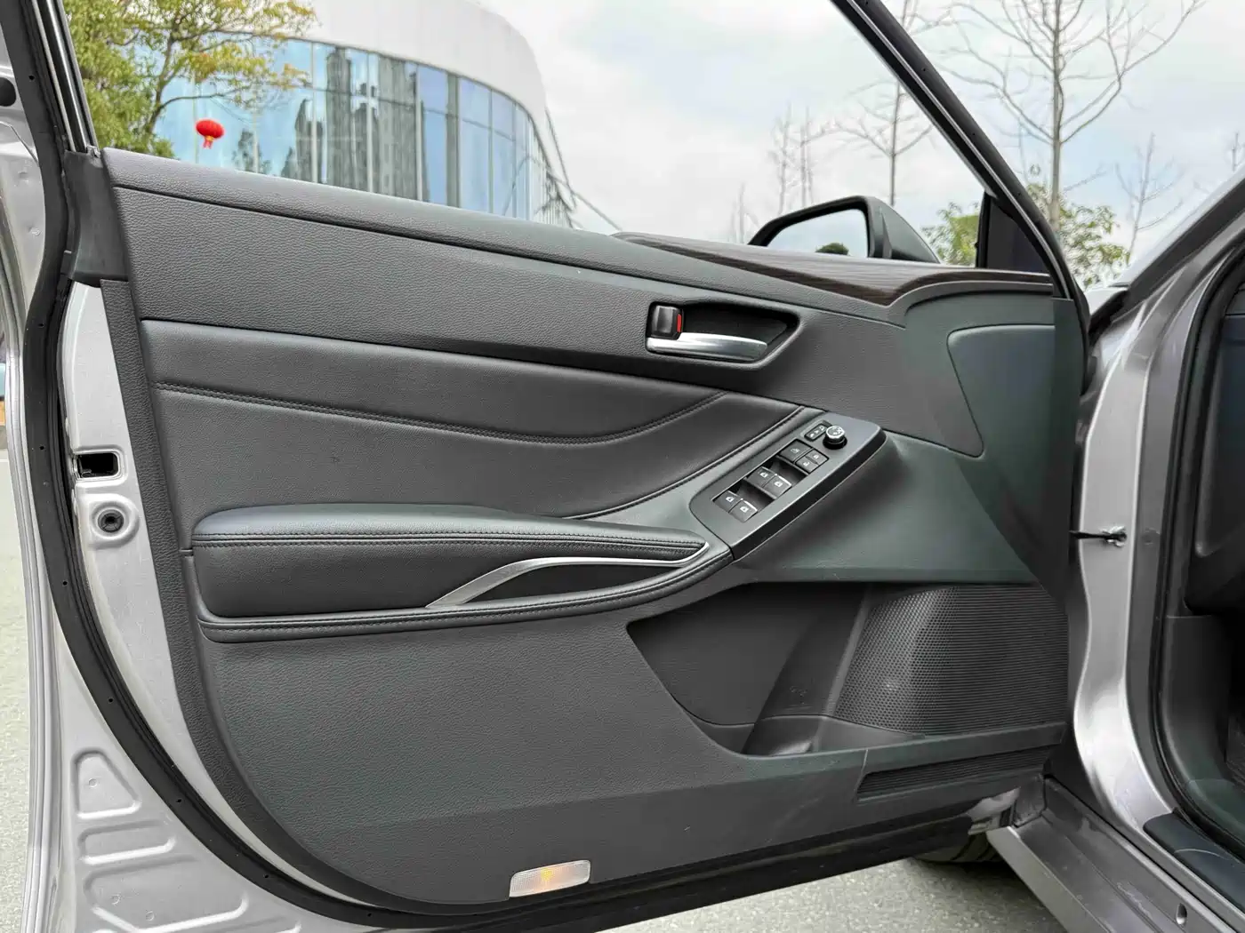 Toyota Avalon 2022 2.0L Progressive Edition фото 11