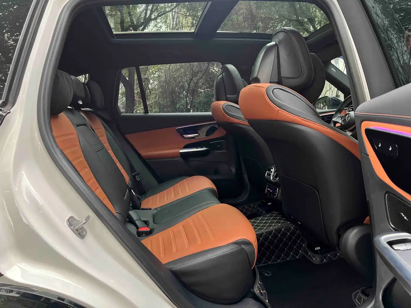 Mercedes-Benz GLC 2023 GLC 260 L 4MATIC Sport 5-seater фото 10