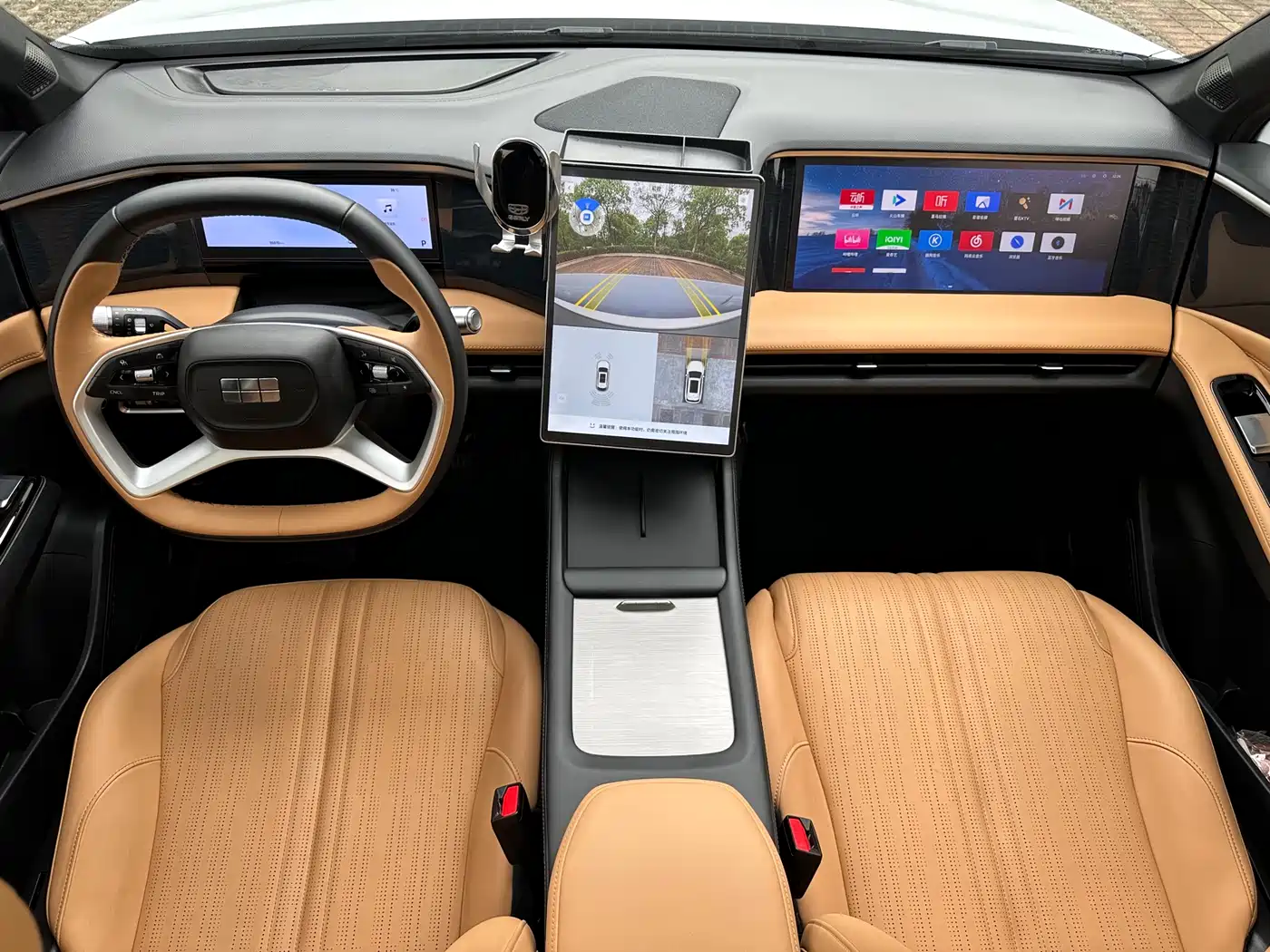 Geely Galaxy Galaxy L7 2024 1.5T 115km PLUS Soaring Dragon Edition фото 34
