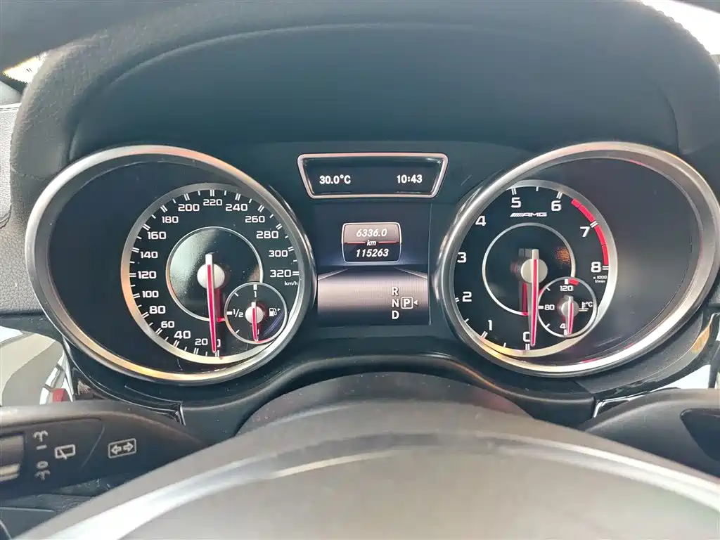 Mercedes-Benz GL-Class AMG 2014 AMG GL 63 фото 12
