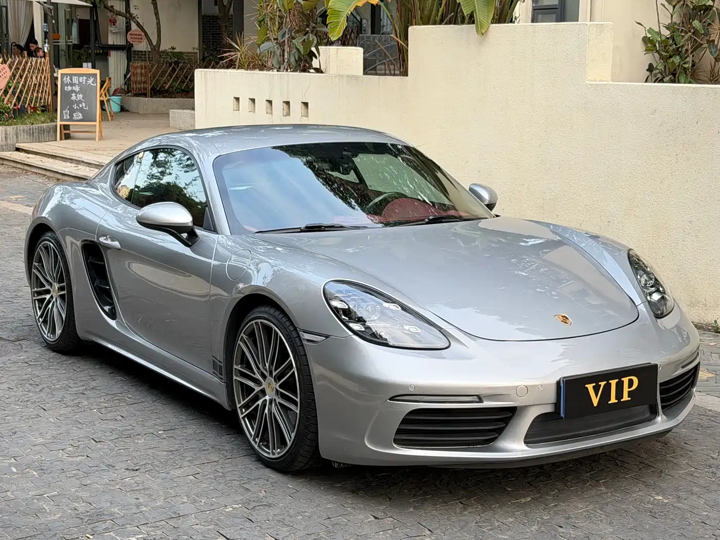 Porsche 718 2018 Cayman 2.0T фото 2