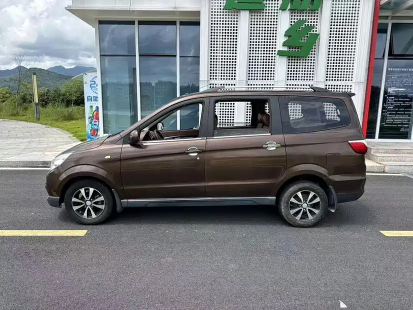 Photo 4 - BAIC Weiwang M30
