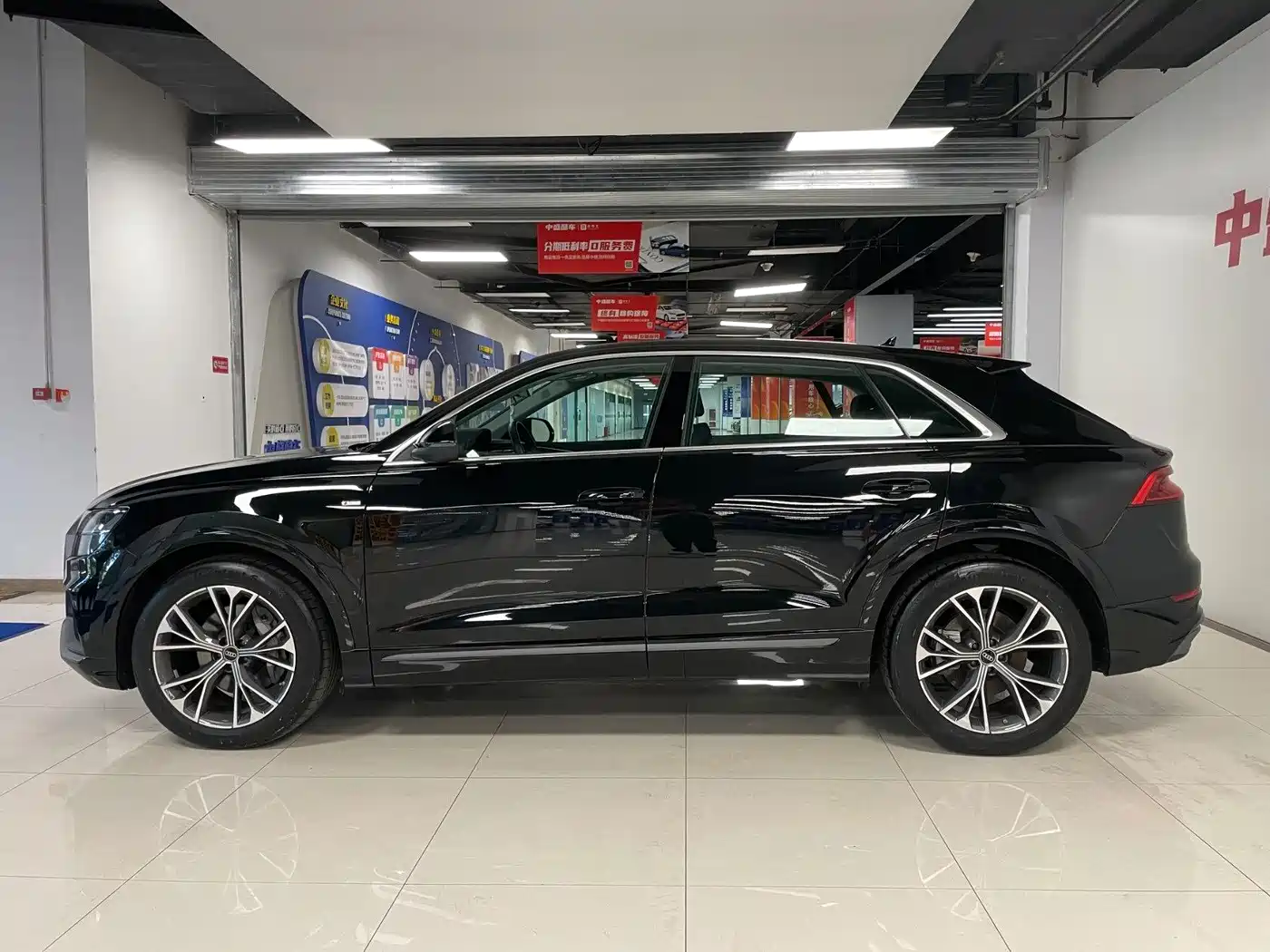 Audi Q8 2024 2023 55 TFSI Luxury Sport