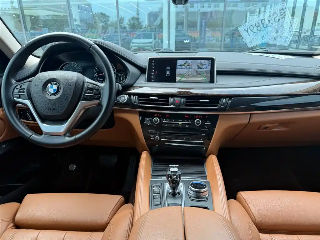 BMW X6 2018 xDrive28i фото 8