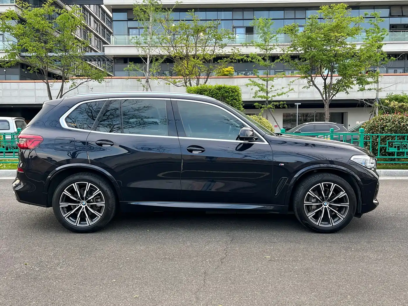 BMW X5 (Import) 2020 xDrive40i M Sport Package фото 18