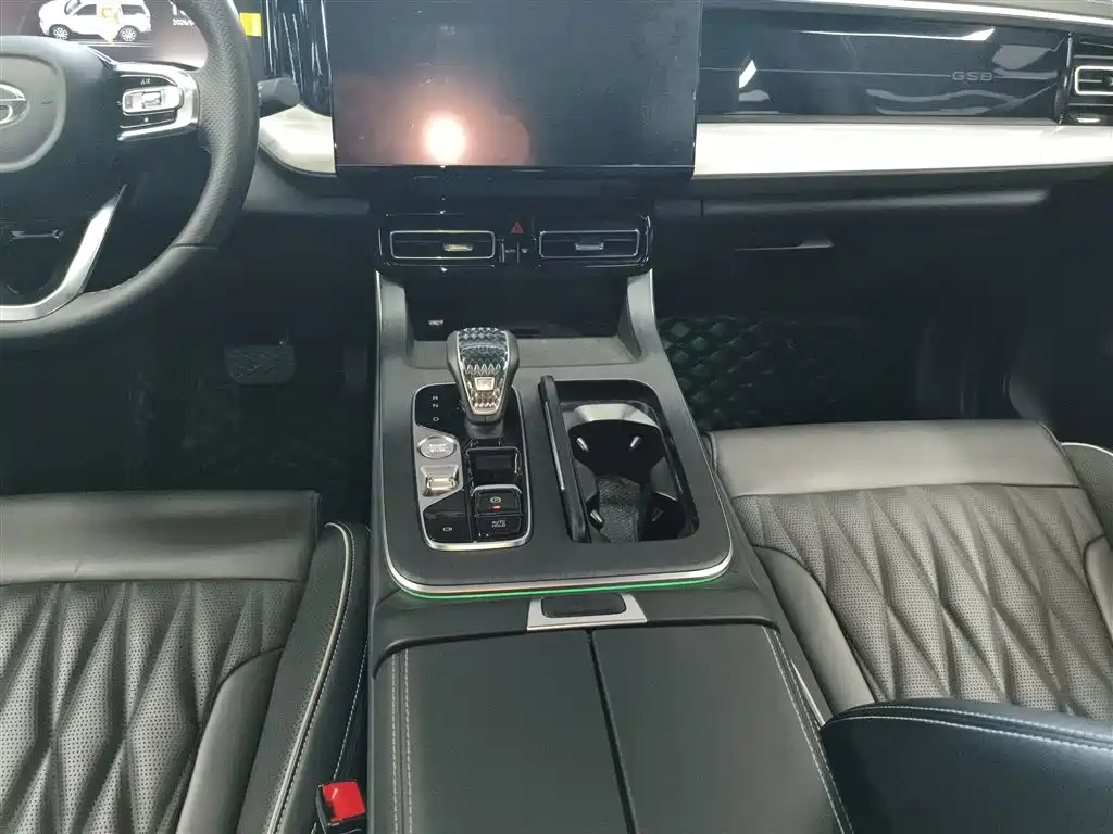 GAC Trumpchi Trumpchi GS8 2022 Pilot Series 2.0TGDI 2WD Luxury Smart Connect Edition (7-Seater) фото 10