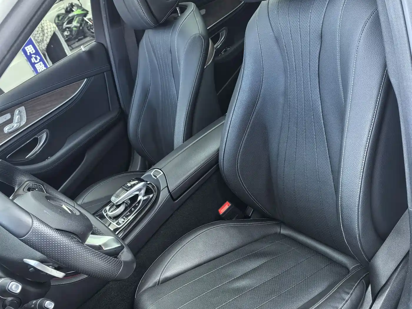 Mercedes-Benz E-Class 2016 E 300 L Fashion Type фото 10