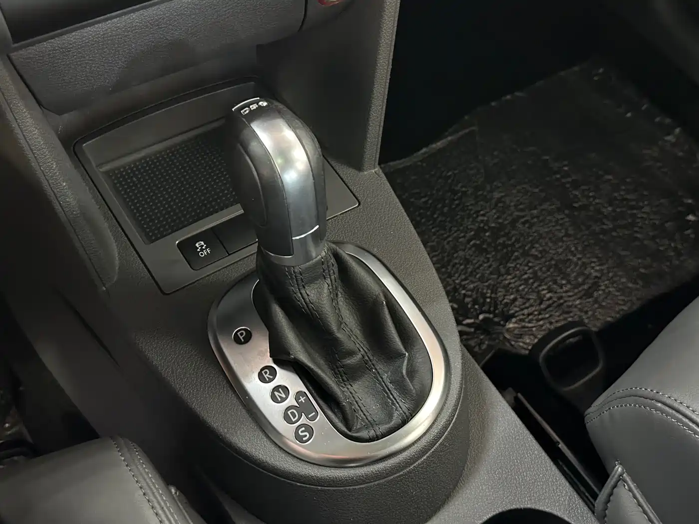 Volkswagen Touran 2015 1.4T DSG Comfort Edition 5-seater фото 7