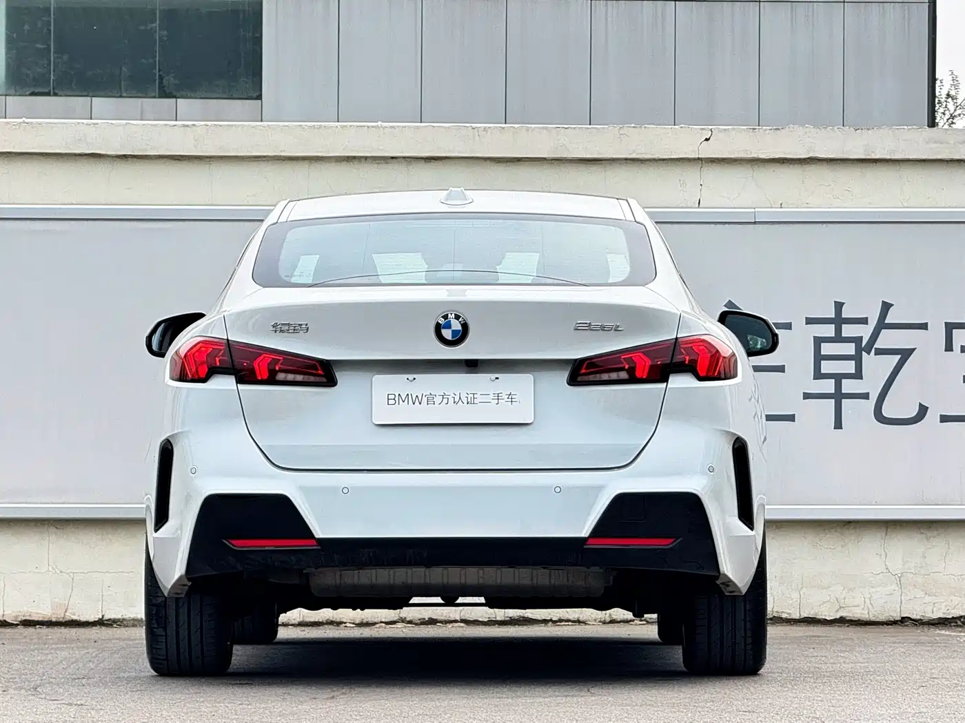 BMW 2 Series 2025 225L M Sport Package фото 4