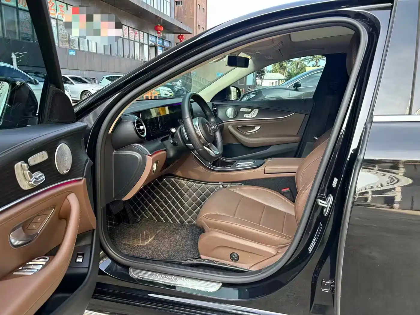 Mercedes-Benz E-Class 2020 E 300 L Sport Luxury Model фото 4