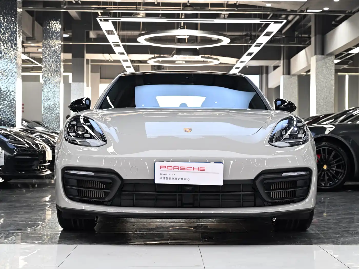 Porsche Panamera 2023 Facelift Panamera Executive Long Wheelbase Platinum Edition 2.9T фото 2