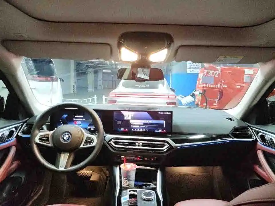 BMW i4 2023 eDrive35 фото 5