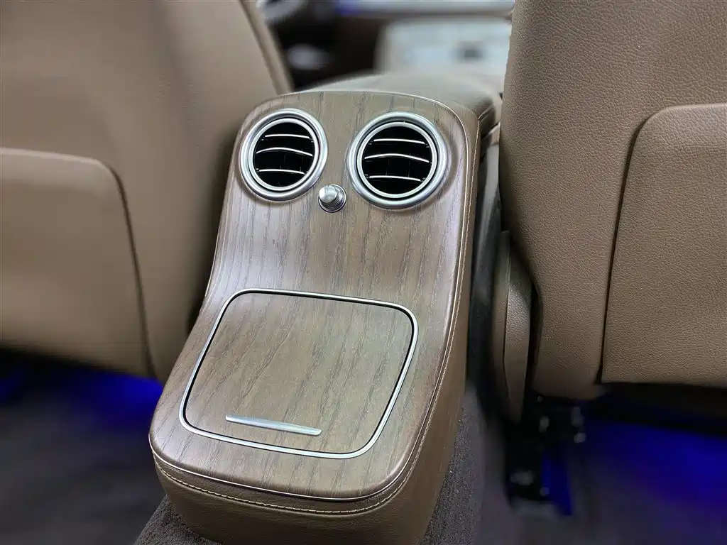 Mercedes-Benz E-Class 2023 E 300 L Fashion фото 22
