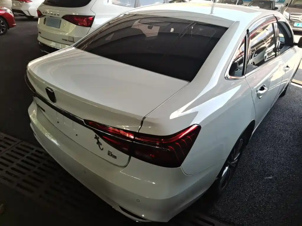 Roewe i6 2019 2019 PLUS 1.6L CVT 4G Connected Flagship Great Edition