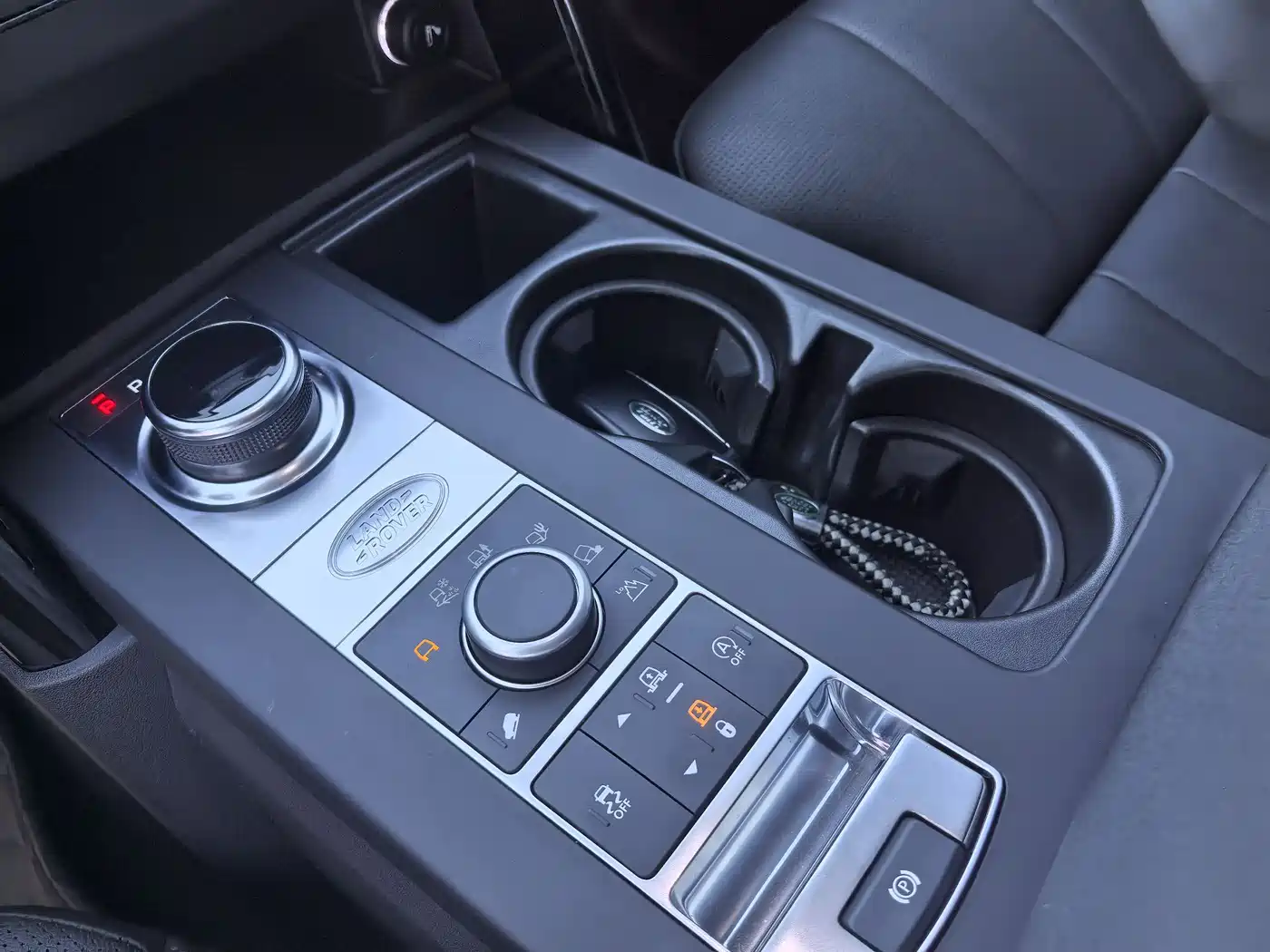 Land Rover Discovery 2020 3.0 SC V6 SE фото 14