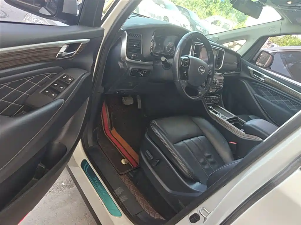GAC Trumpchi Trumpchi M8 2018 320T Exclusive Edition фото 16