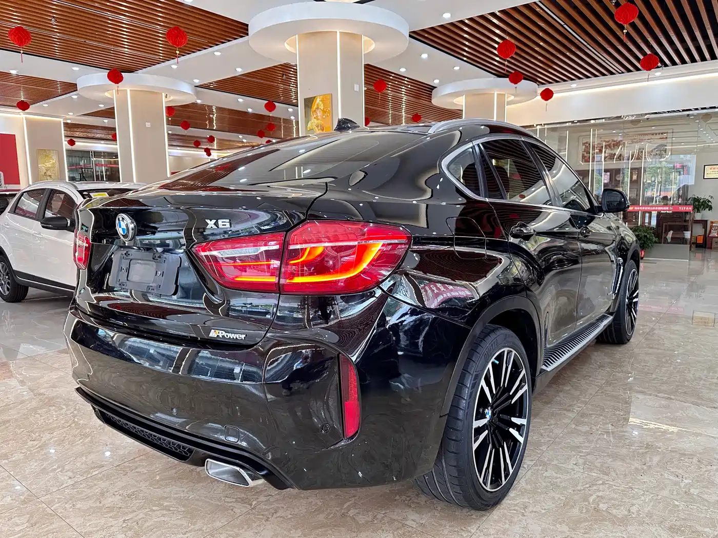 BMW X6 2017 xDrive35i Leading фото 4