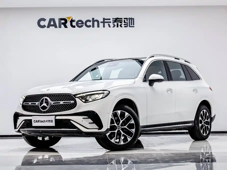 Фото 1 - Mercedes-Benz GLC