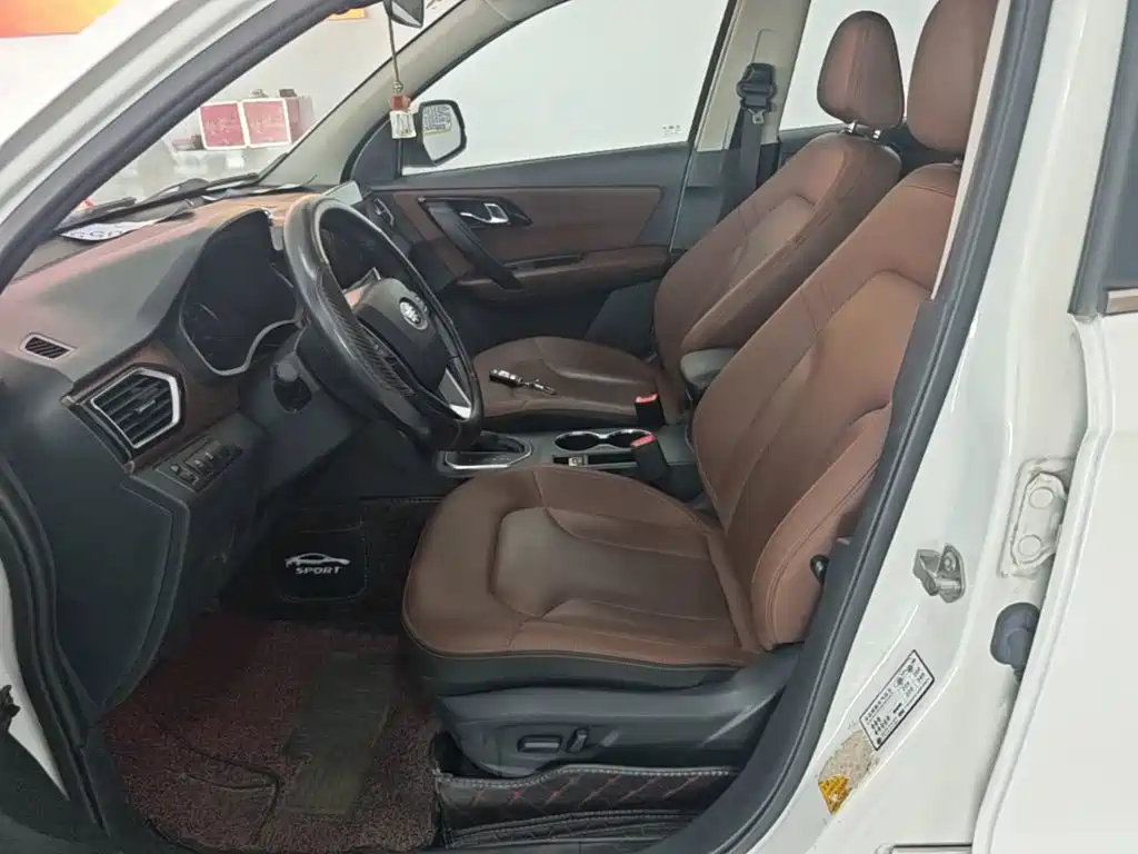 FAW Senya R7 2018 2017 Model 1.6L Automatic Prestige