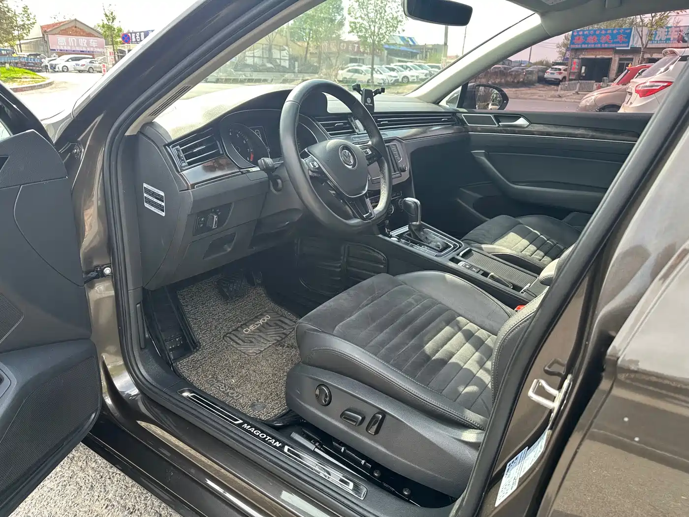 Volkswagen Magotan 2017 330TSI DSG Luxury фото 4