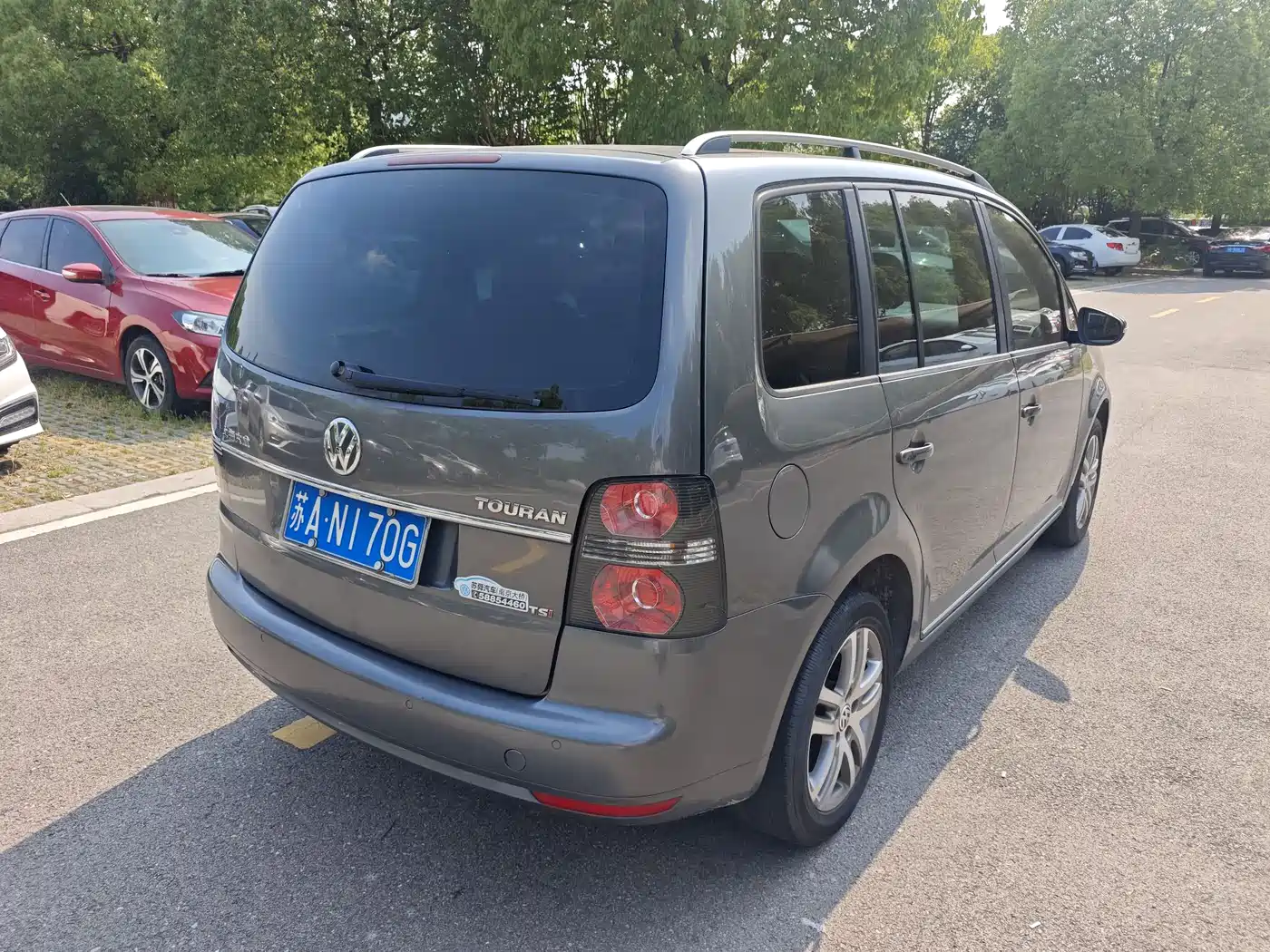 Volkswagen Touran 2013 1.4T Manual Trend 5-seater фото 4