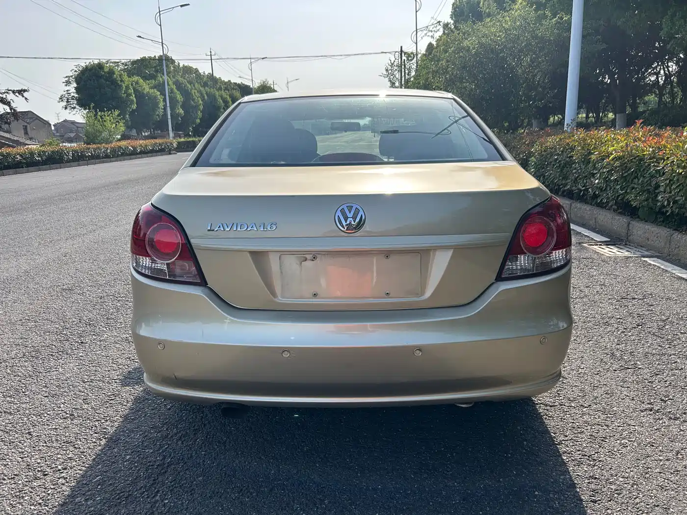 Volkswagen Lavida 2011 1.6L Automatic Leisure Edition фото 5