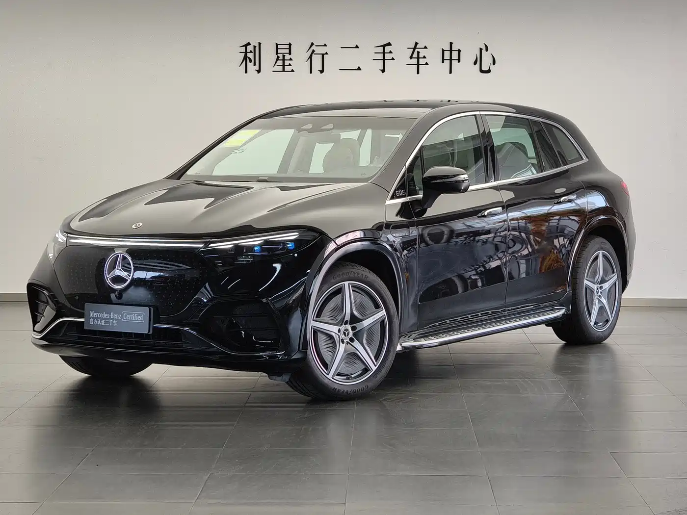 Mercedes-Benz EQS SUV 2025 Model 500 4MATIC