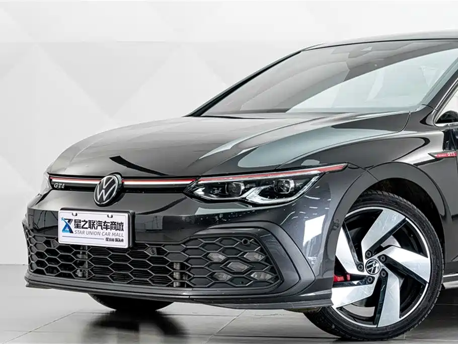 VOLKSWAGEN GOLF GTI