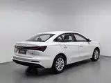 Photo 2 - Roewe i5