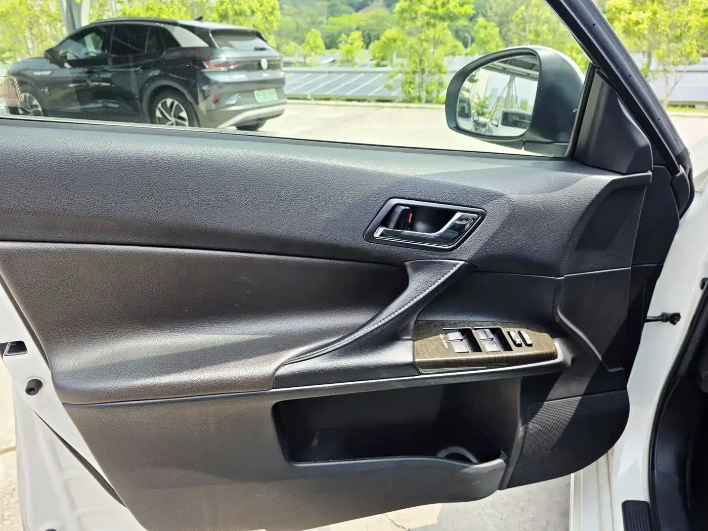 Toyota Reiz 2013 2.5V Premium Edition фото 4