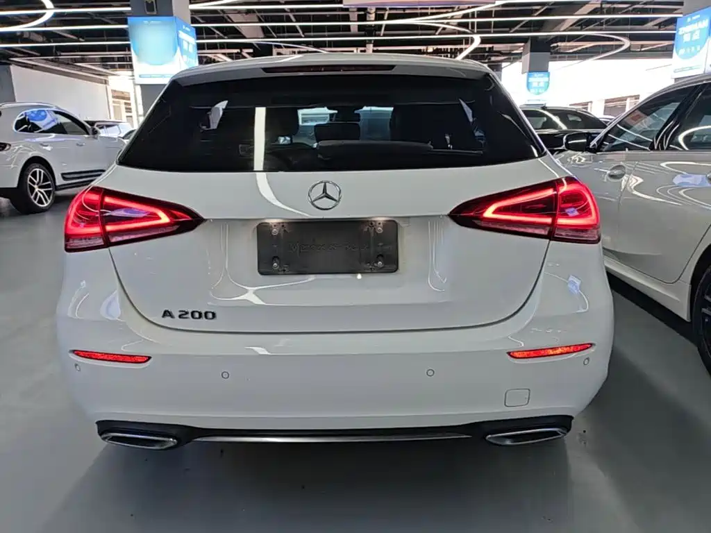 Mercedes-Benz A-Class (Import) 2020 2019 A 200 Dynamic Version