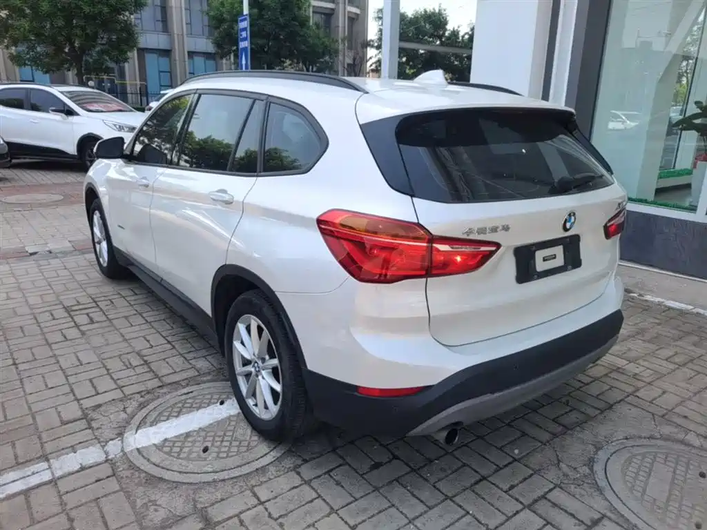 BMW X1 2016 sDrive18Li Fashion Model фото 5