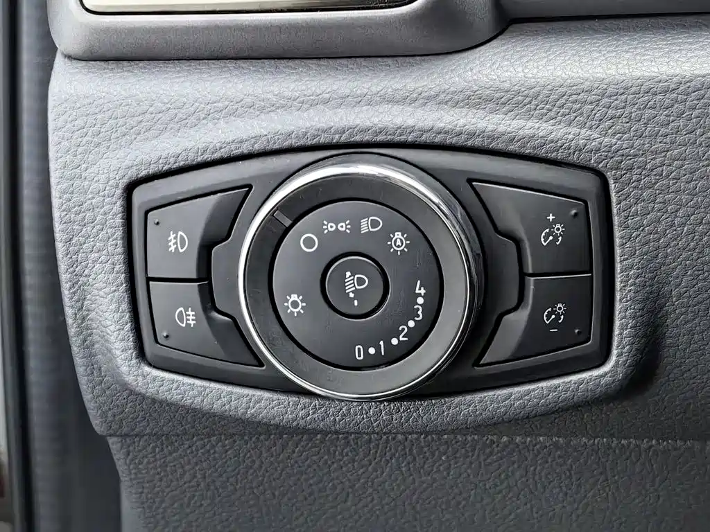 Ford Everest 2017 2016 2.0T Gasoline Automatic 4WD Luxury Edition