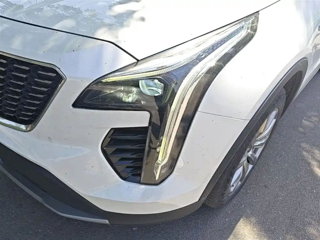 Cadillac XT4 2021 28T FWD Luxury Edition фото 24