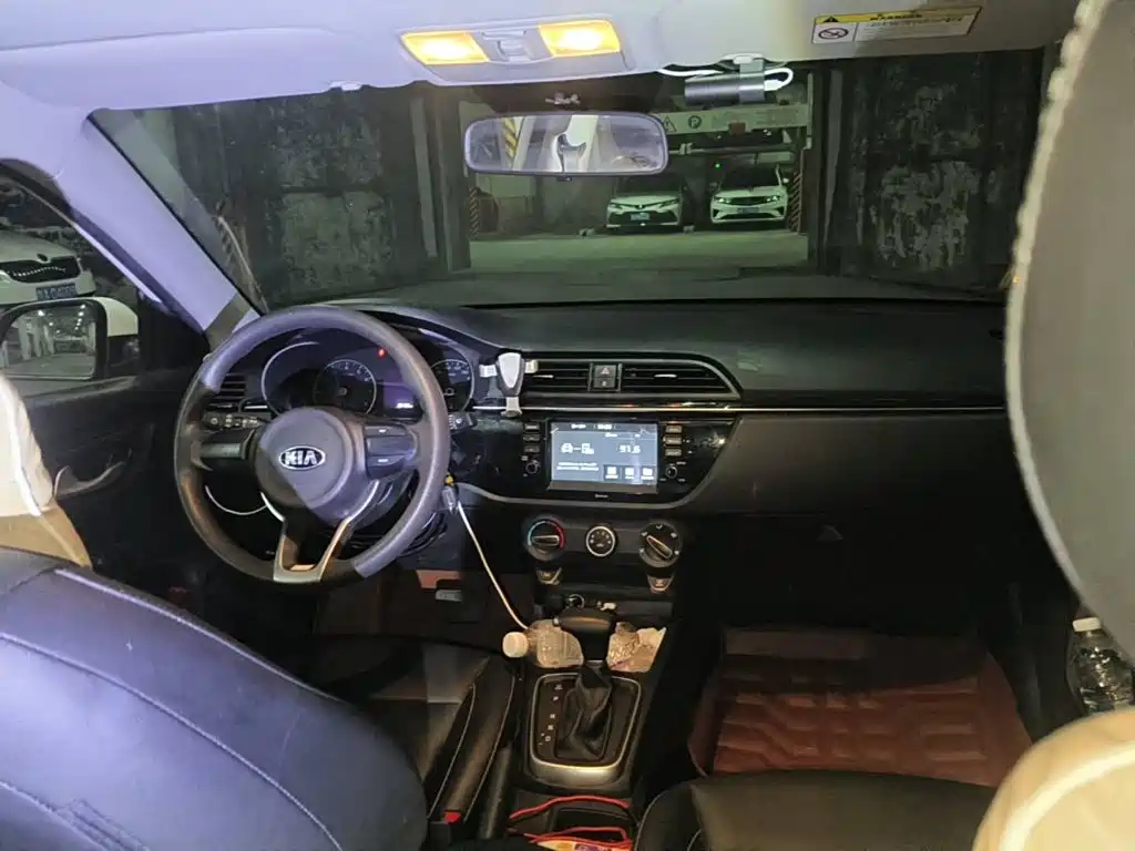 Kia K2 2018 2017 Sedan 1.4L AT 15th Anniversary Special Edition GLS