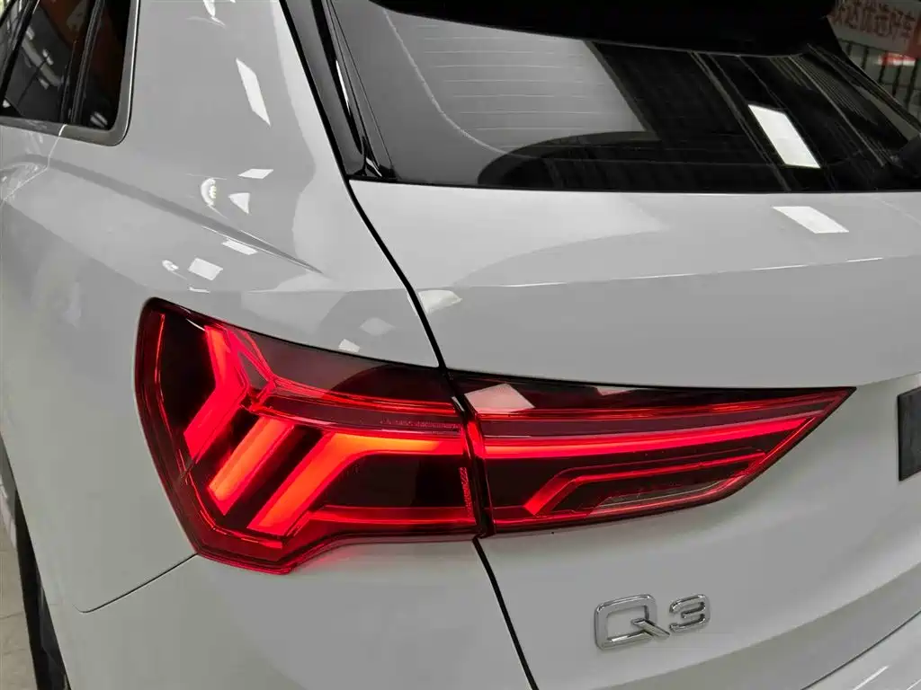 Audi Q3 2022 35 TFSI Fashion Dynamic фото 19