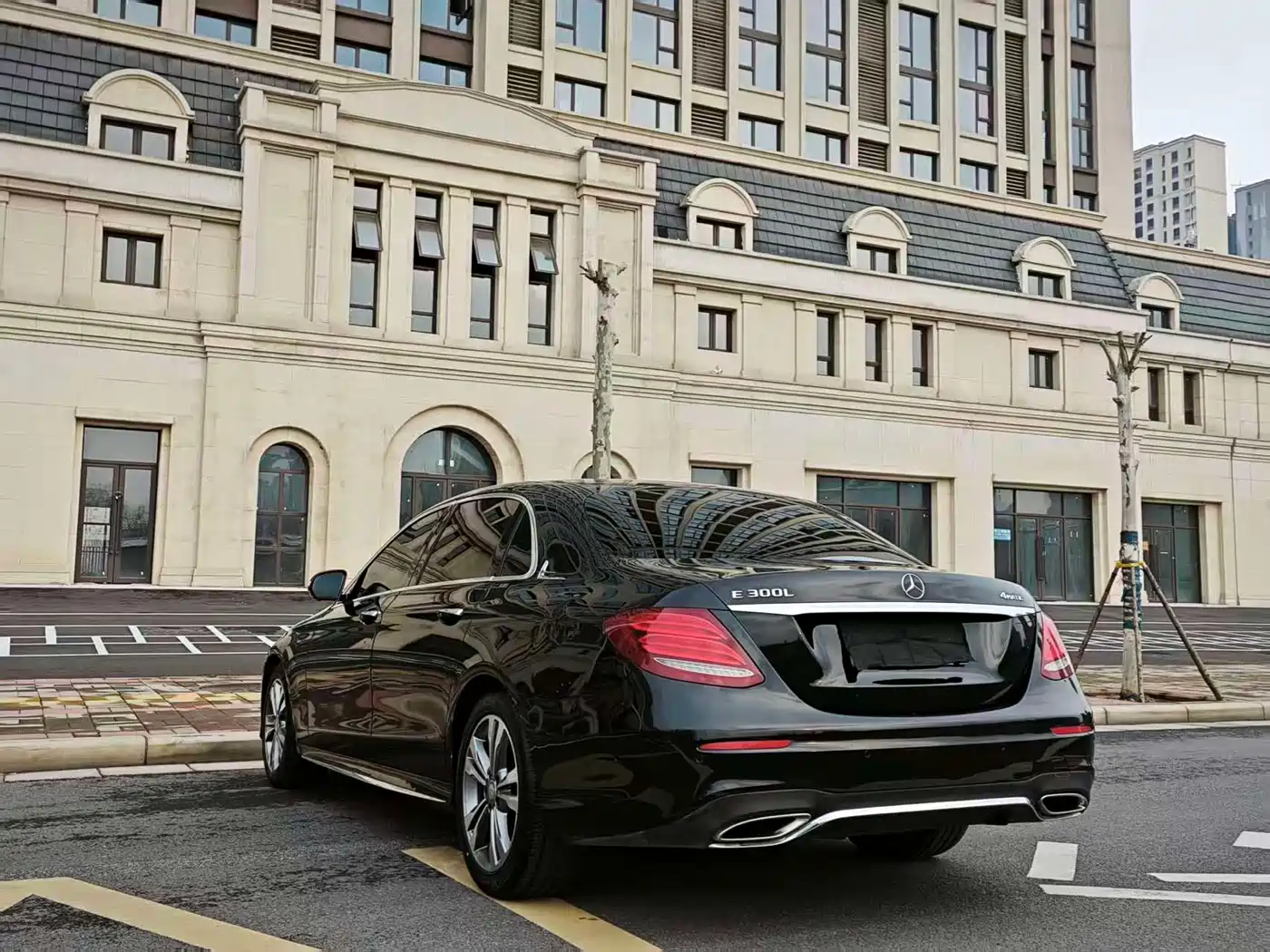 Mercedes-Benz E-Class 2016 E 300 L Sport Luxury фото 17
