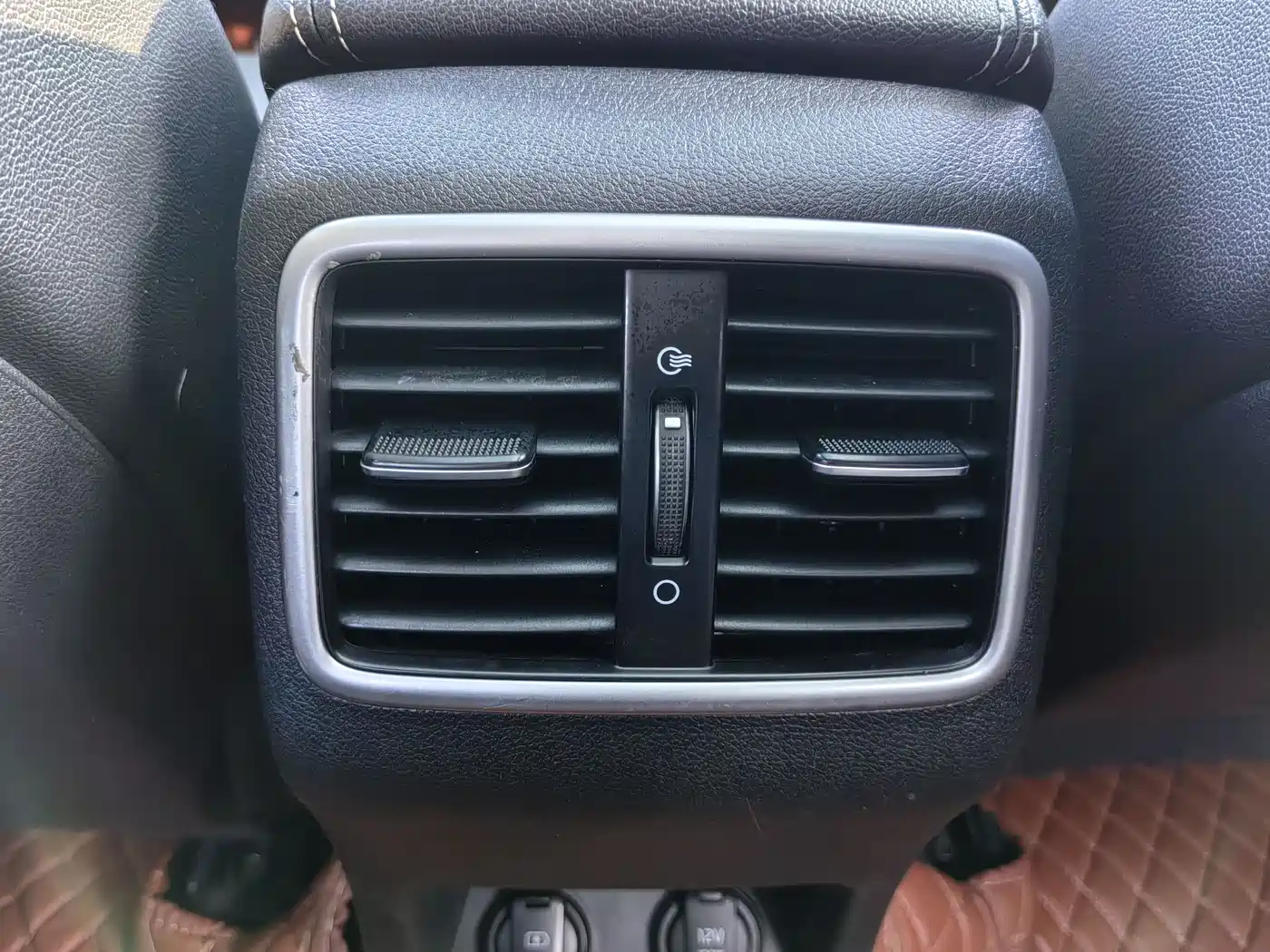 Kia KX5 2016 Model 1.6T Automatic 2WD Premium фото 25