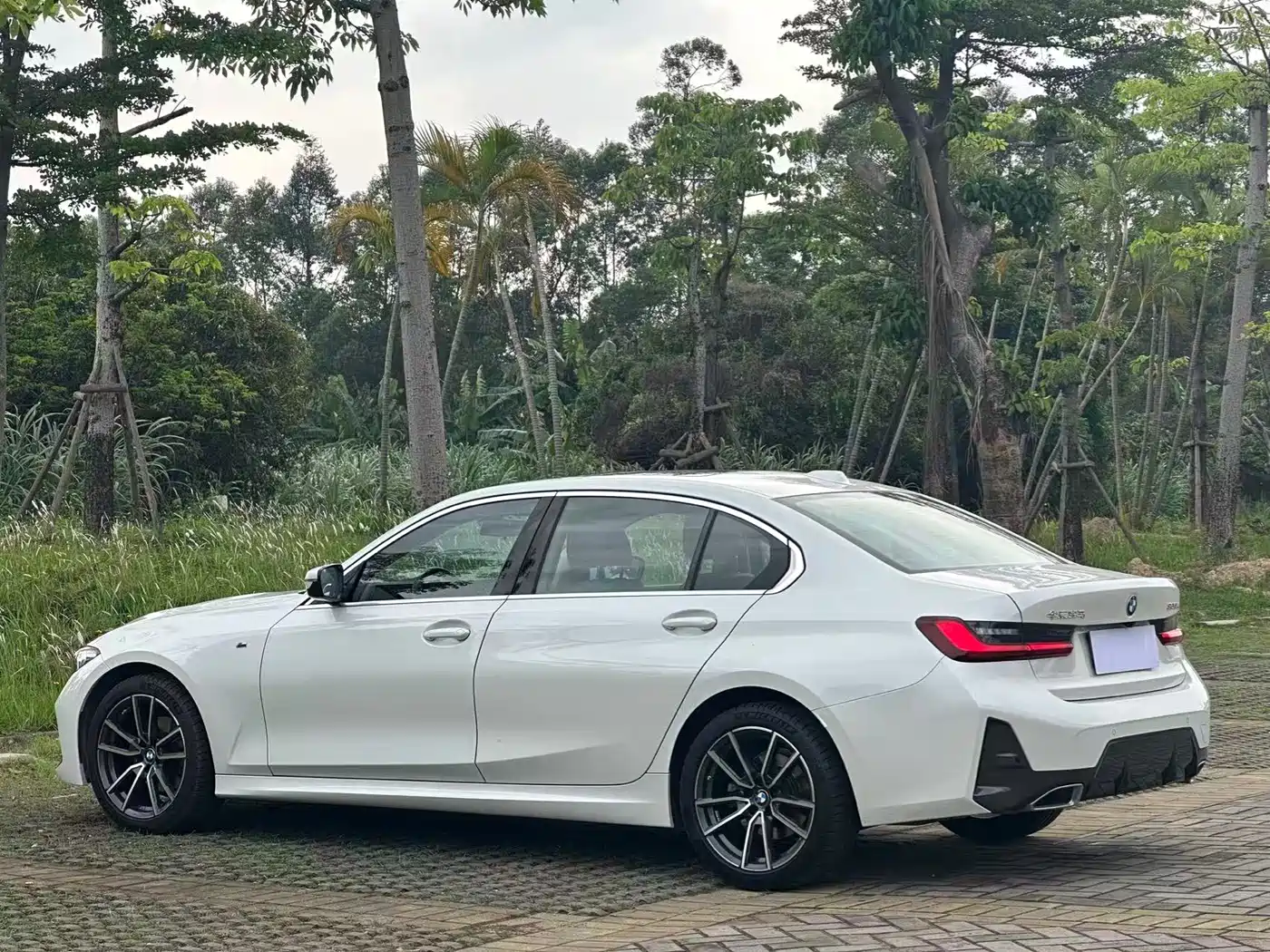 BMW 3 Series 2023 320Li M Sport Package фото 14